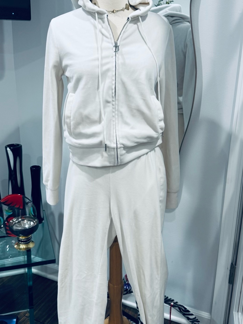 Juicy Couture Bling Velour Tracksuit Jacket Hoodie & Pants In Cream Soda — image 5 of 8